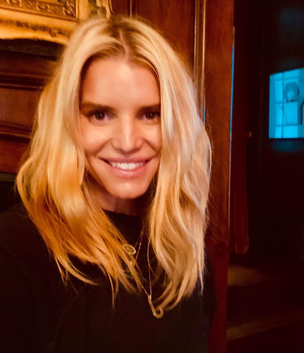 Jessica Simpson Ditches Her Extensions — See the New Look She 'Loves'
