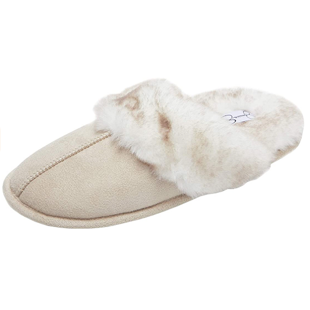 Jessica Simpson Women's Comfy Faux Fur House Slipper (Ivory)