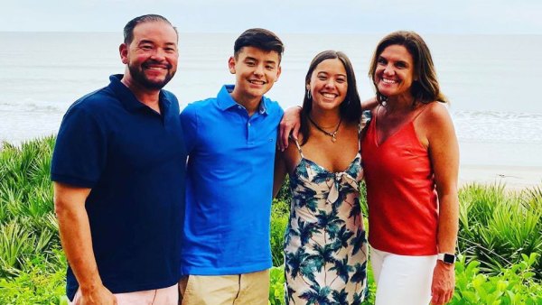 Jon Gosselin Vacations in Florida With Hannah, Collin and Girlfriend Colleen