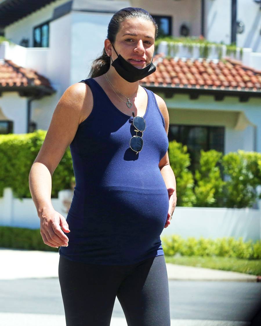 Lea Micheles Baby Bump Album See Pics From The Stars Pregnancy Ahead Of 1ST Child-.jpg