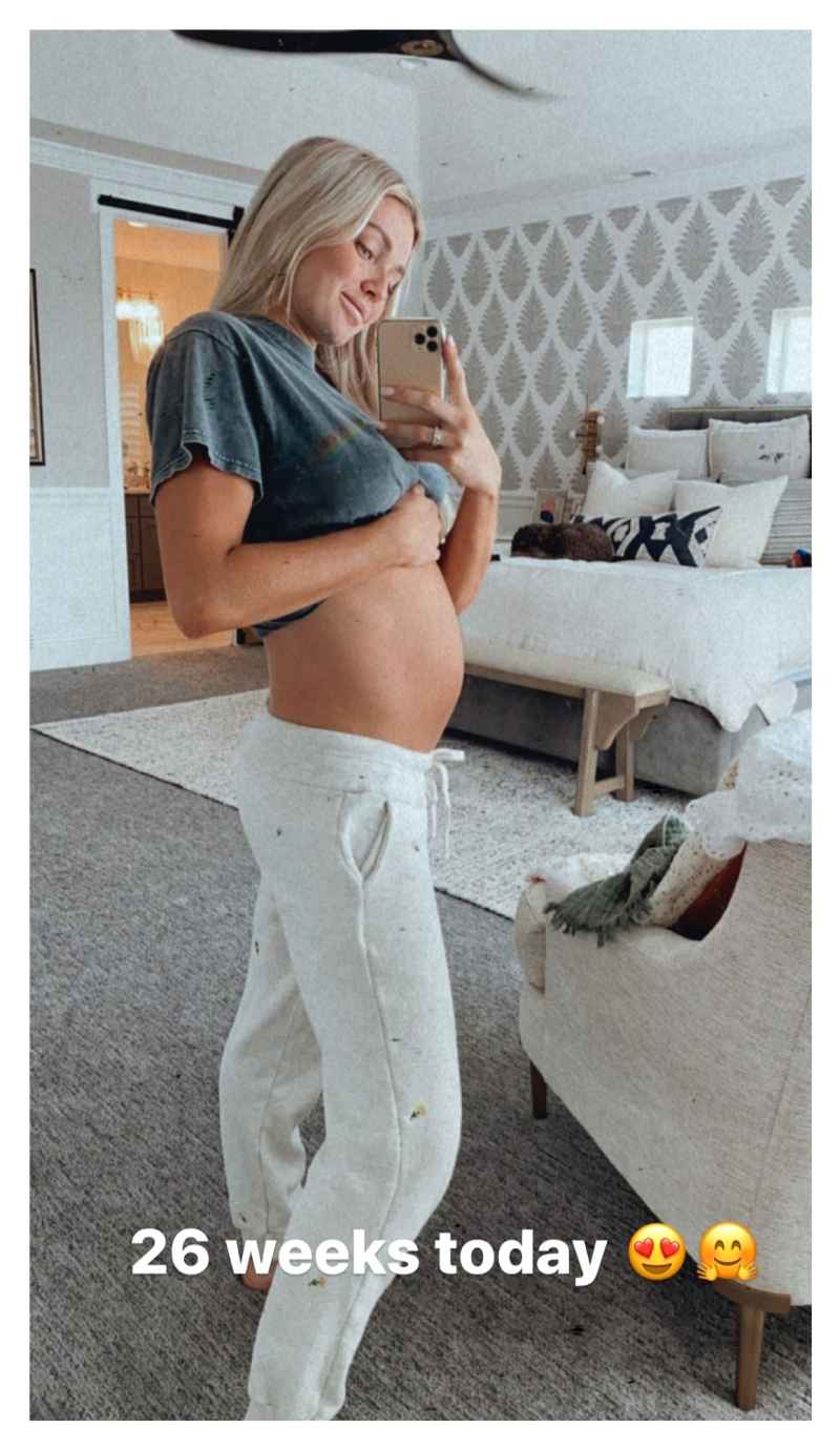 Lindsay Arnold 26 Weeks Baby Bump