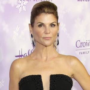Lori Loughlin Maintains She Thought Donations USC Were Legit