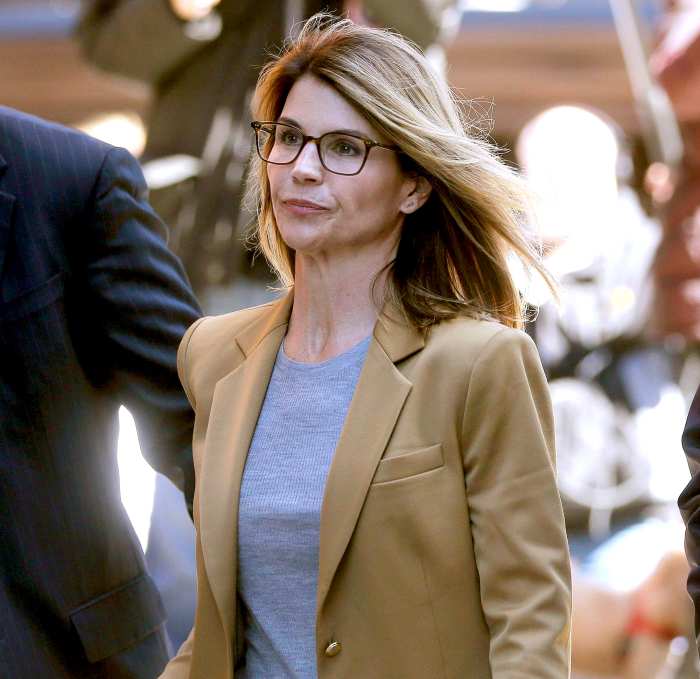 Lori Loughlin Will Express Remorse in Statement to the Court During Sentencing Hearing in College Case