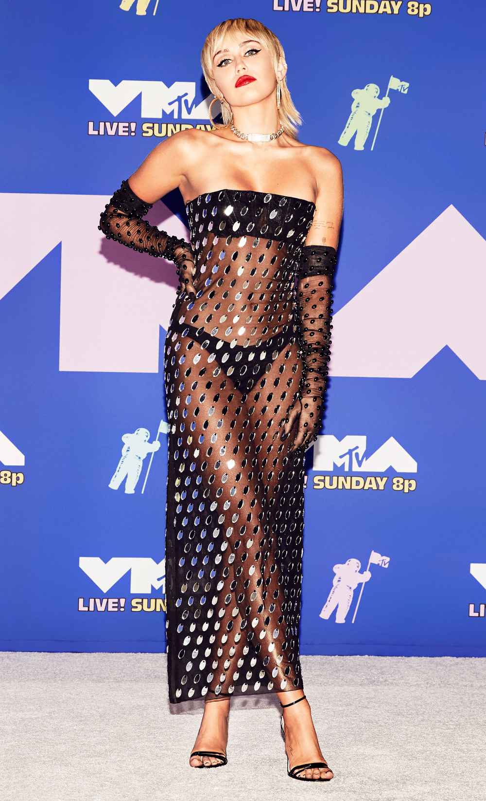 Top 5 Best Dressed Stars at the VMAs &mdash; Watch!