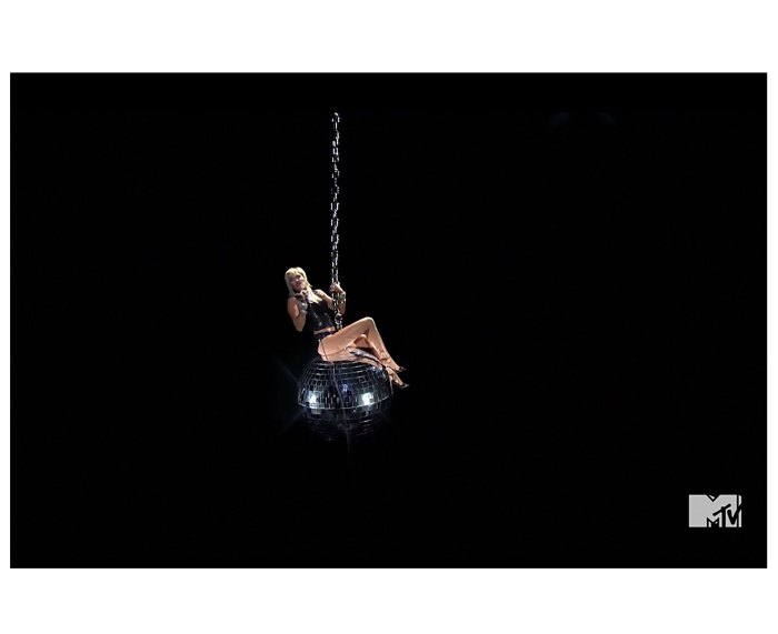 Watch Miley Cyrus VMAs Performance Midnight Sky MTV VMA 2020
