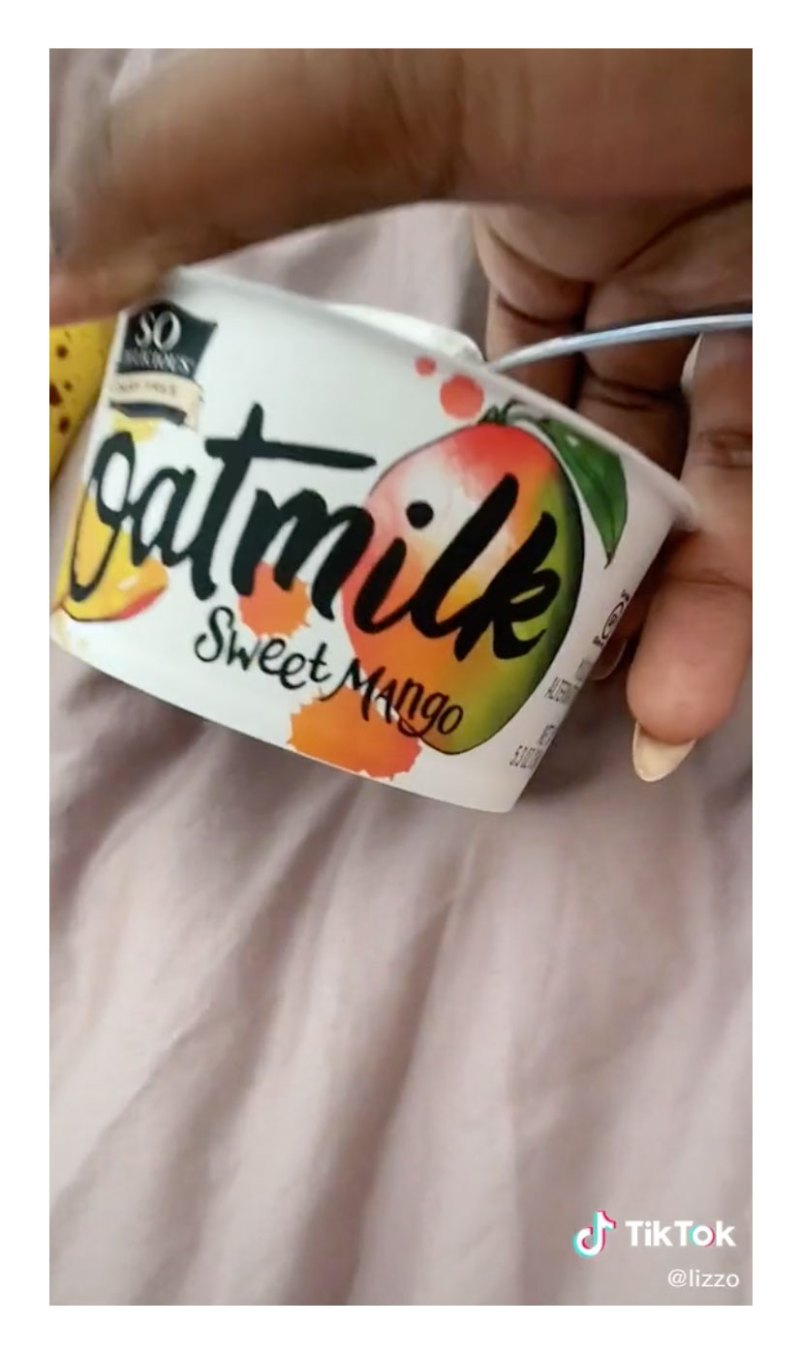 Oatmilk Yogurt Lizzo Switches Up Her Diet Again Raw Vegan