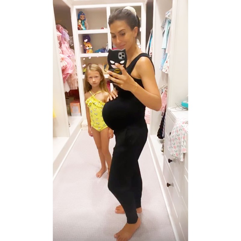 Pregnant Hilaria Baldwin Baby Bump in All-Black Outfit Mirror Selfie with Carmen