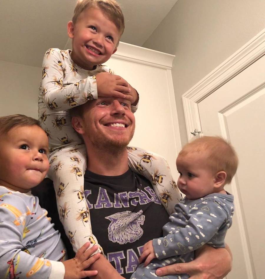 Sean Lowe and three children