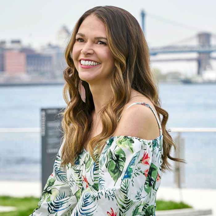 Sutton Foster Provides Update Younger Season 7