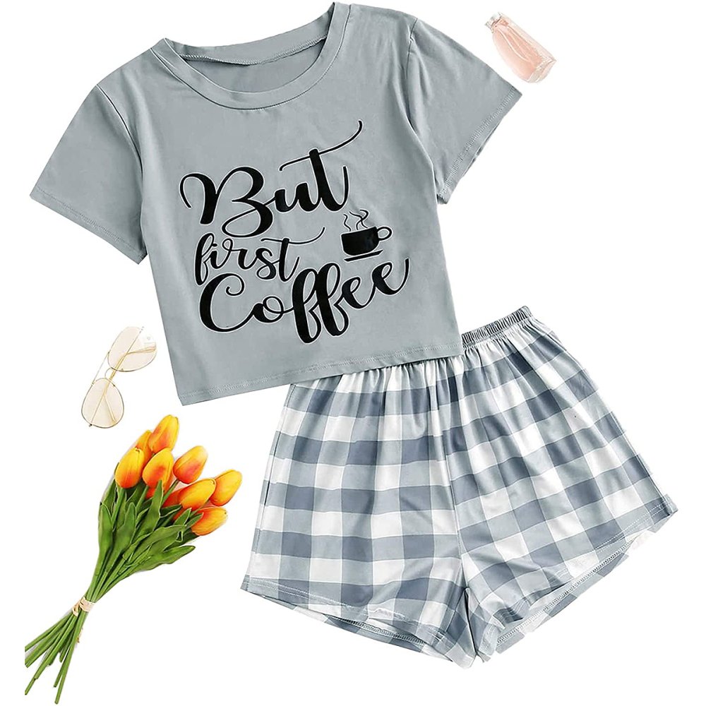 DIDK Cute Cartoon Print Tee and Shorts Pajama Set