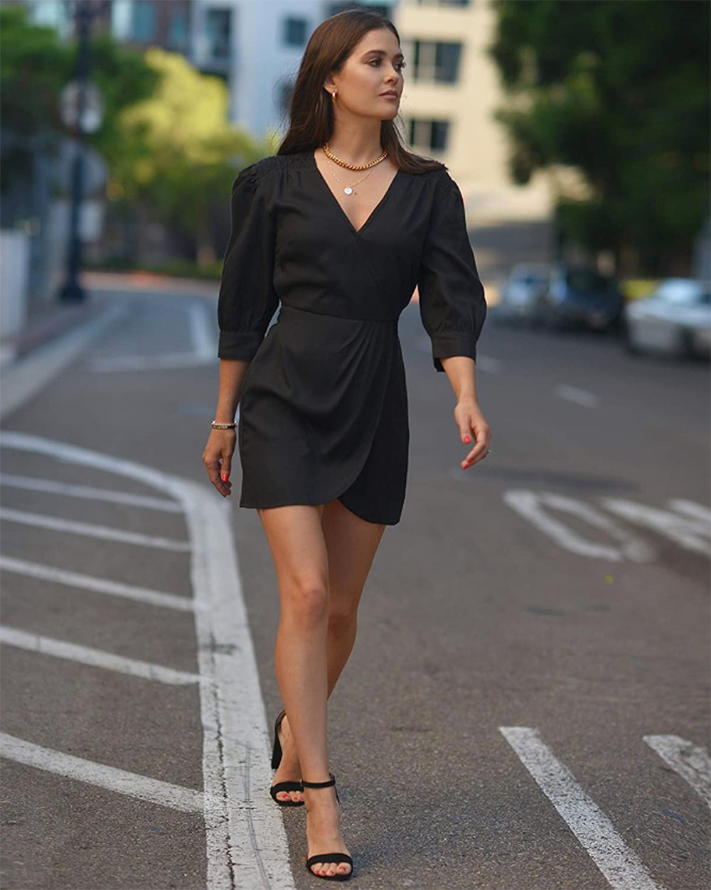 paola-alberdi-black-dress