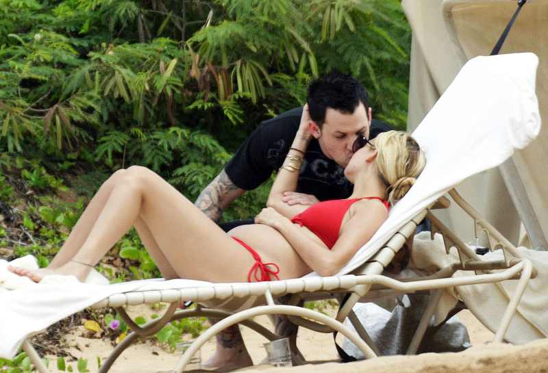 Joel Madden Kissing Pregnant Nicole Richie on the Beach in a Red Bikini Nicole Richie and Joel Madden Most Romantic Moments