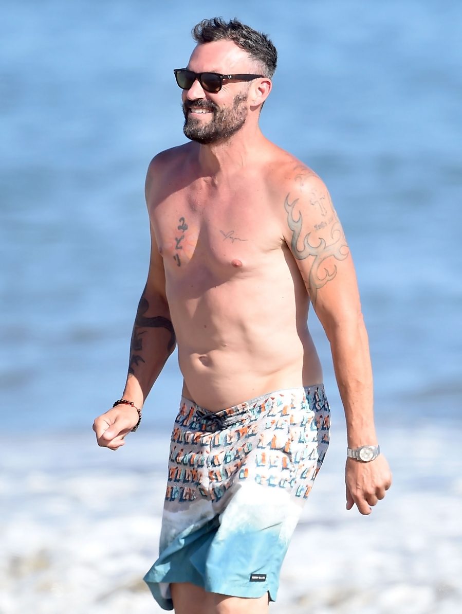 Back On Brian Austin Green Hits Beach With Tina Louise