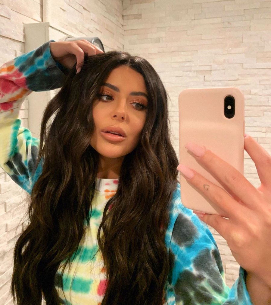 Brielle Biermann Debuts Darker Stands and She Looks Totally Different