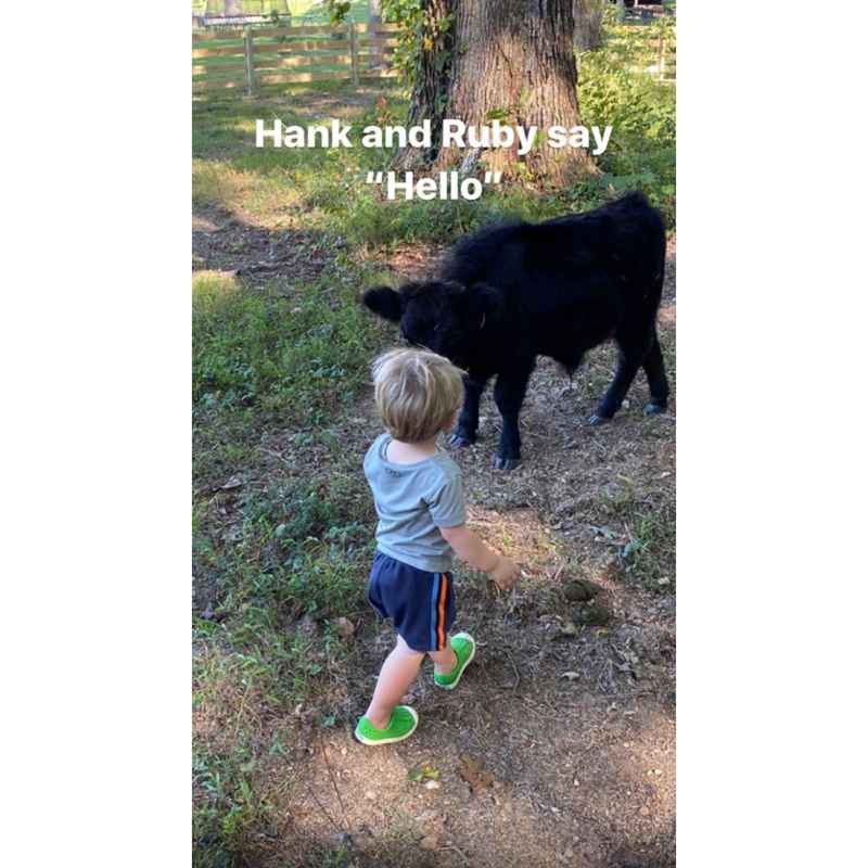 Carrie Underwood Visits Jay Cutler’s Farm With Sons Isaiah and Jacob 3