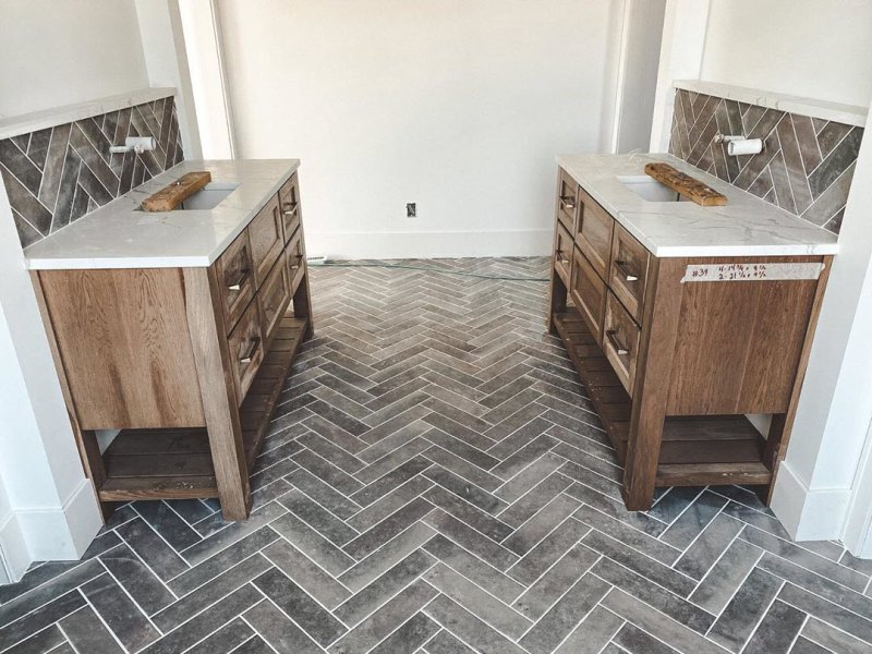 Chelsea Houska Home Build His and Hers