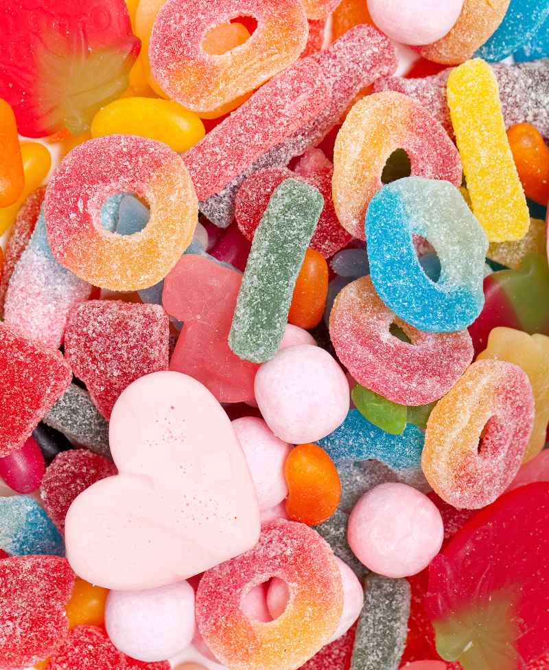 Chrissy Teigen pregnany craving sour candies