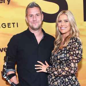 Christina Anstead Deletes Ant Anstead Wedding Photos From Instagram Amid Split