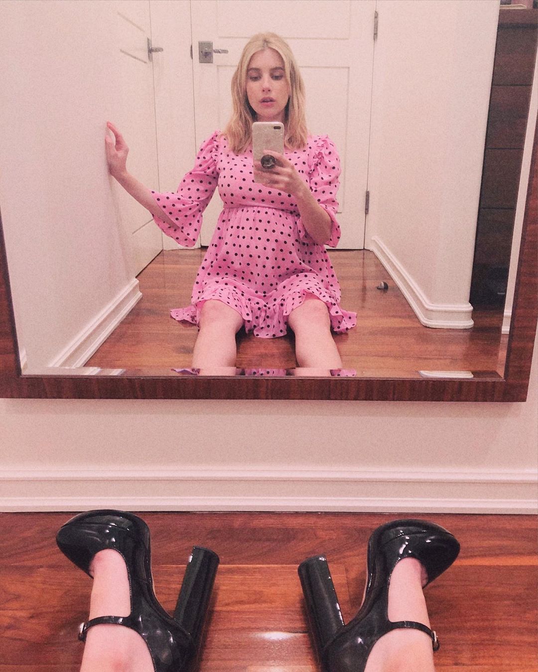 Emma Roberts’ Pregnancy Pics: See the Star’s Baby Bump Album Ahead of 1st Child With Garrett Hedlund