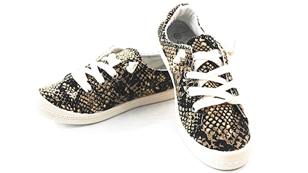 Forever Link Women's Classic Slip-On Comfort Fashion Sneaker
