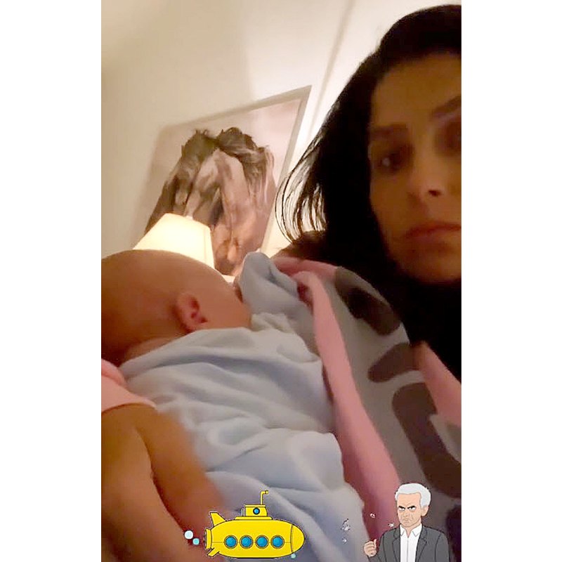 September 2020 Hilaria Baldwin Nursing Pics While Raising 5 Kids Breast-Feeding Album