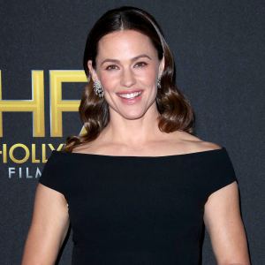 Jennifer Garner Denies Rumors She’s Pregnant With 4th Child