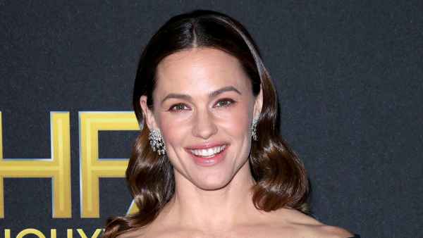 Jennifer Garner Denies Rumors She’s Pregnant With 4th Child