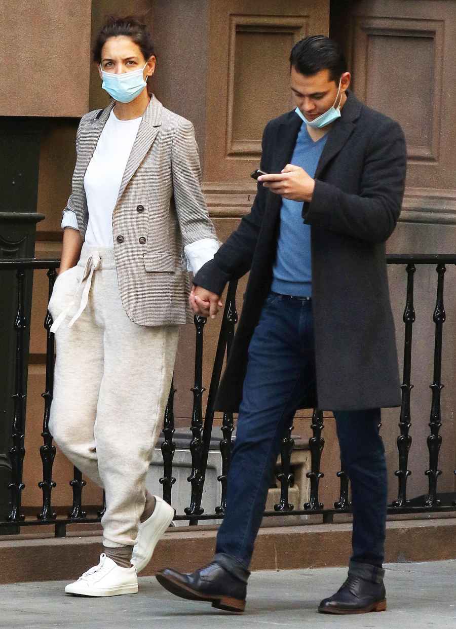 Katie Holmes and Emilio Vitolo Jr Hold Hands on New York City Stroll