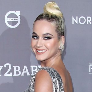 Katy Perry Steps Out 1st Time Since Giving Birth Daughter Daisy