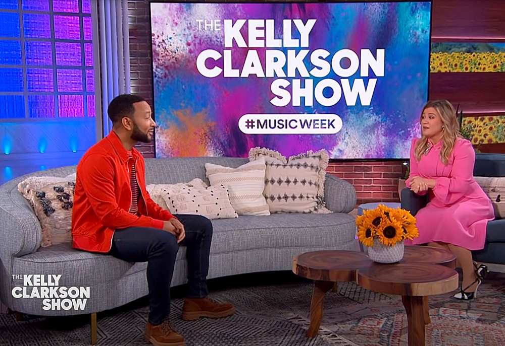 John Legend Kelly Clarkson Reveals Album Thats Been Helping Her Through Divorce