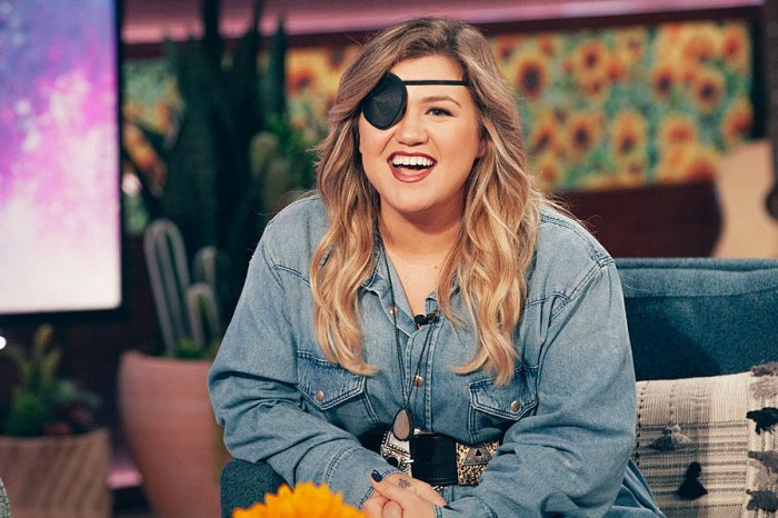 Kelly Clarkson Wearing Eye Patch on Her Talk Show