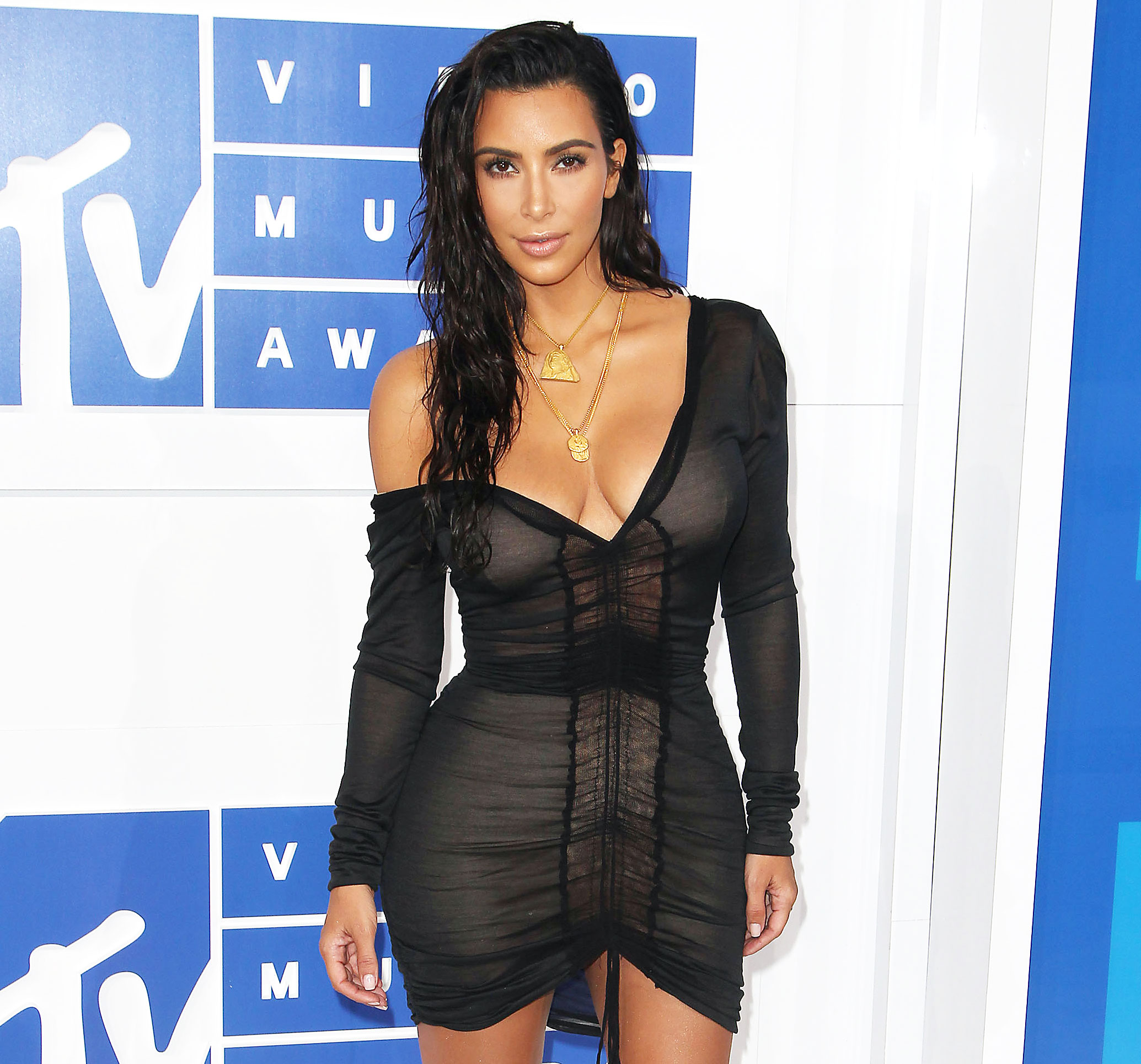 Review: I Tried Kim Kardashian's SKIMS Maternity Shapewear
