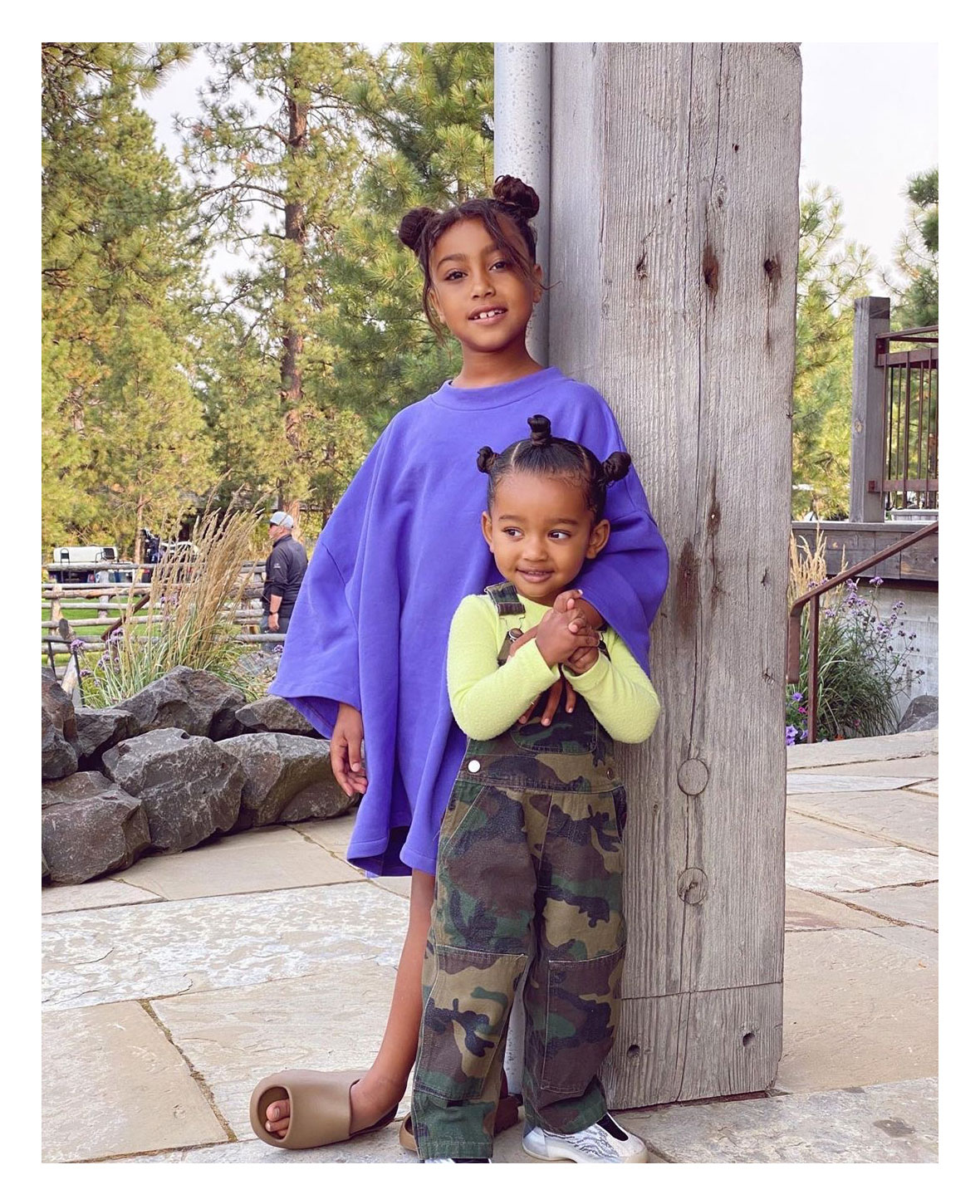 Kim Kardashian Shares Pic Of 4 Kids With Kanye West I M So Lucky