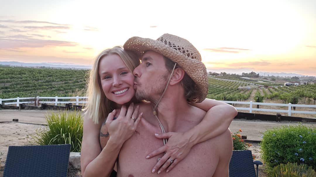 Kristen Bell Is Beyond Proud of Dax Shepard After Revealing Relapse pic image