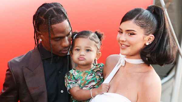 Kylie Jenner Travis Scott Hilariously Struggle Take Family Pic With 2-Year-Old Daughter Stormi