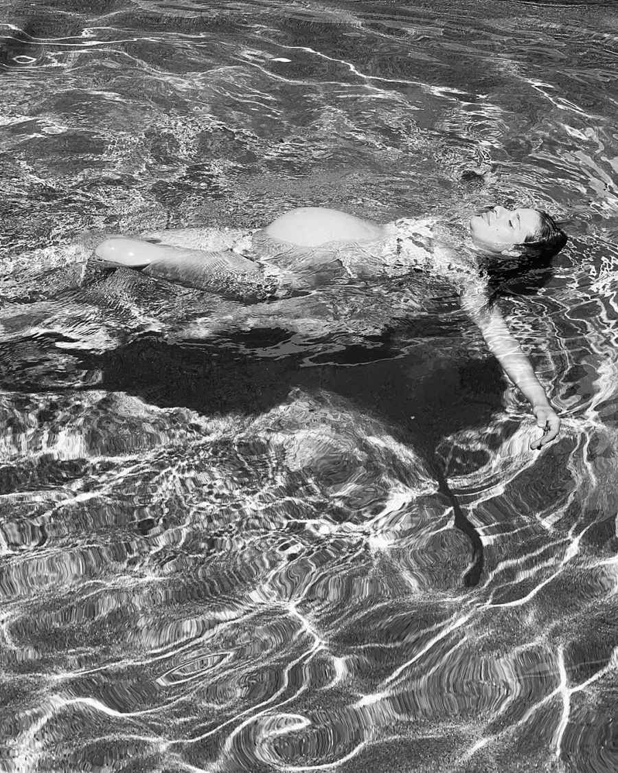 Lea Michele Shares Throwback Baby Bump Pic Taken One Day Before Sons Birth