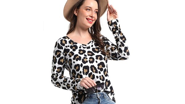 OUGES Women's Basic V Neck Print T Shirt Casual Top