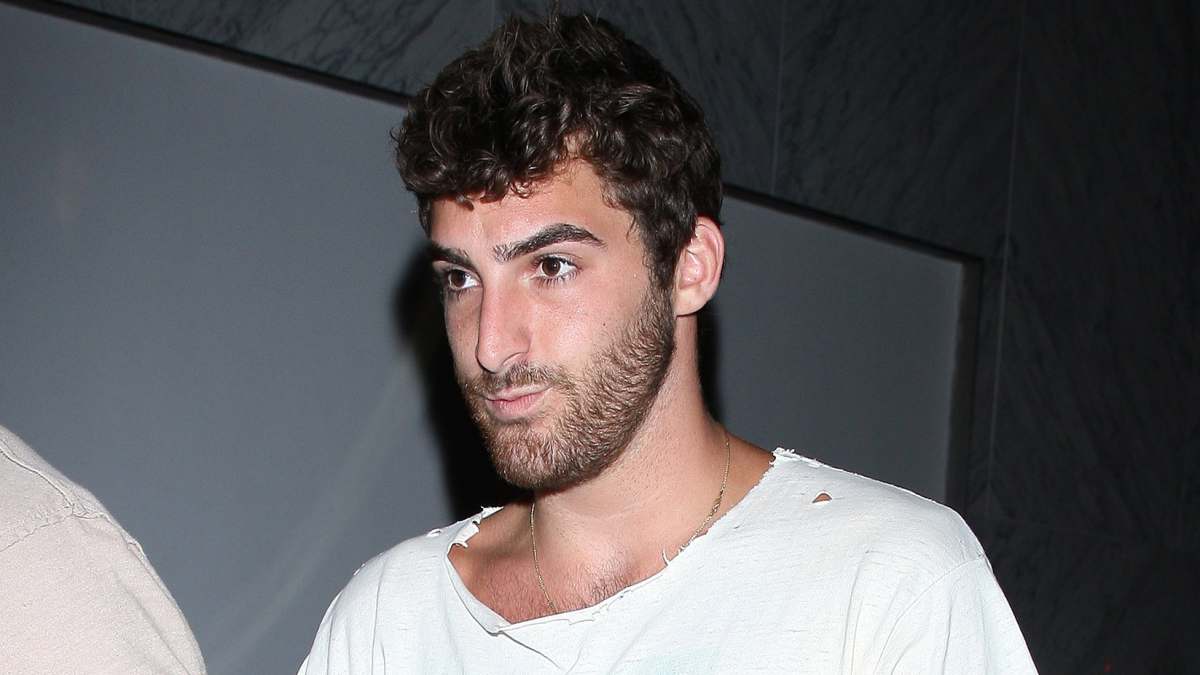 Olivia Jade Giannulli’s Boyfriend Jackson Guthy Arrested for DUI 1