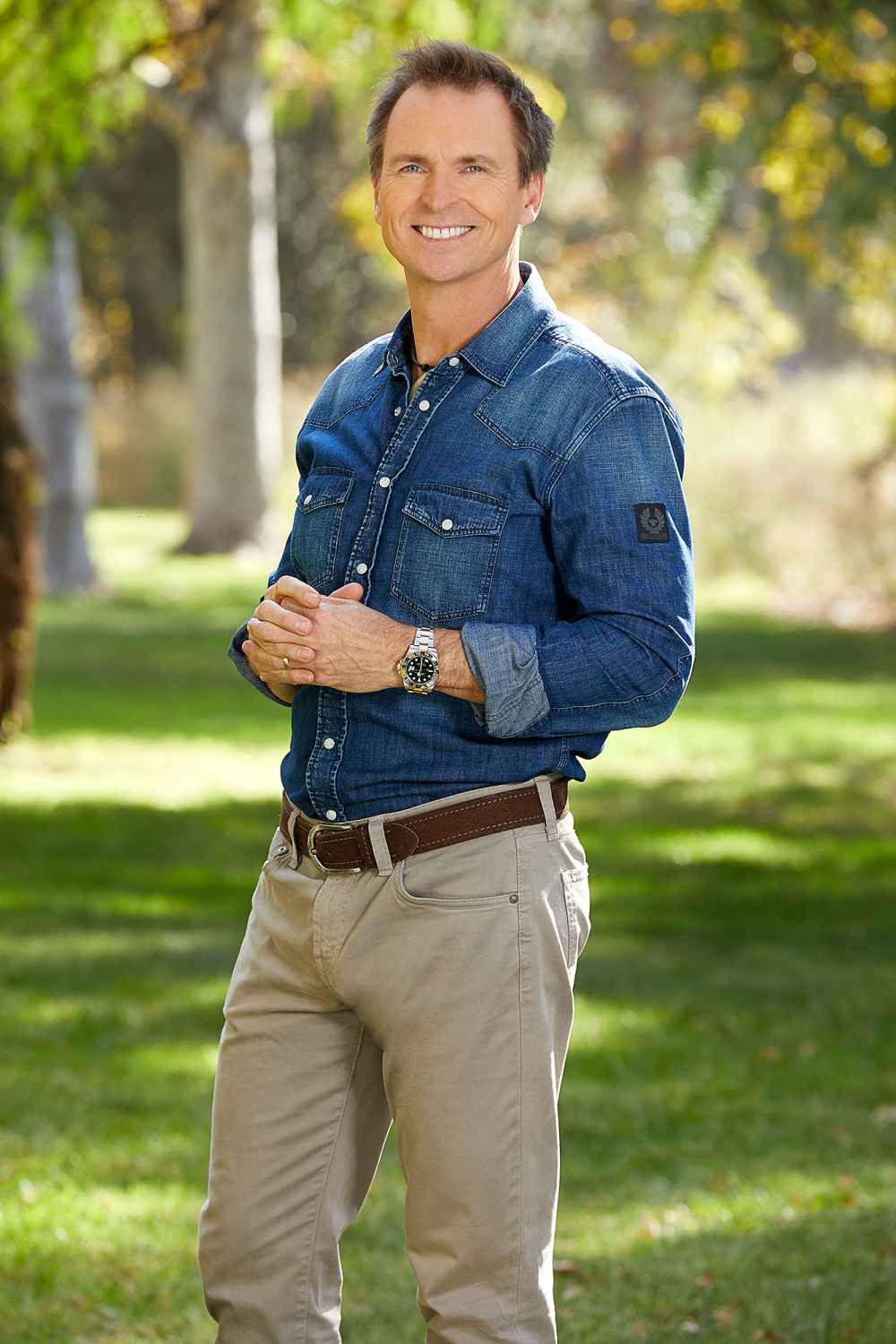 Phil Keoghan Meet the Teams Competing on The Amazing Race