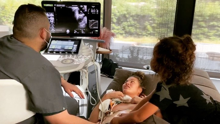 Pregnant Chrissy Teigen Daughter Luna Helps Give Mom an Ultrasound