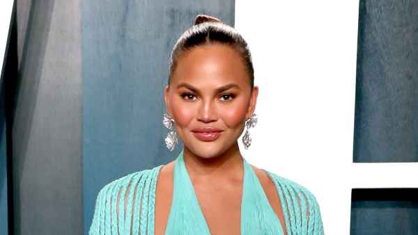 Pregnant Chrissy Teigen Has 2nd Blood Transfusion Amid Pregnancy Complications