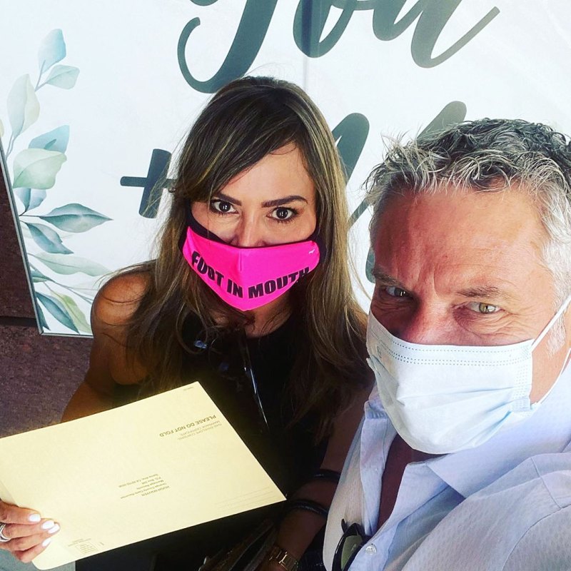 Real Housewives Of California Kelly Dodd Picks Up Marriage License With Fiance Rick Leventhal