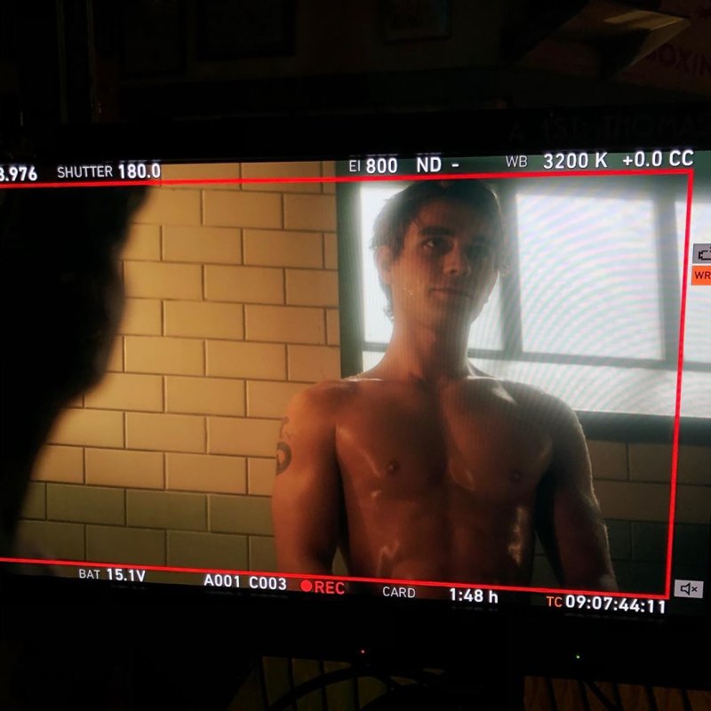 Riverdale returns to filming covid 2020