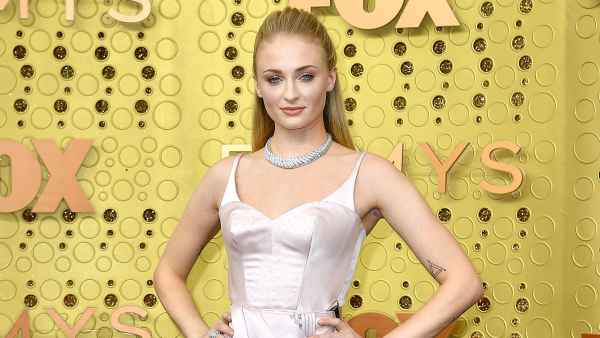 Sophie Turner Pregnancy Pics Emmy Louis Vuitton