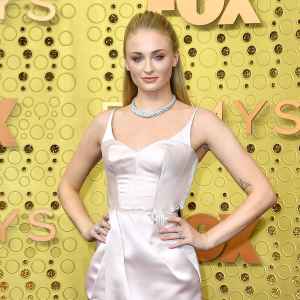 Sophie Turner Pregnancy Pics Emmy Louis Vuitton