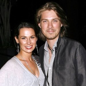 Taylor Hanson Wife Natalie Pregnant With Baby No 7