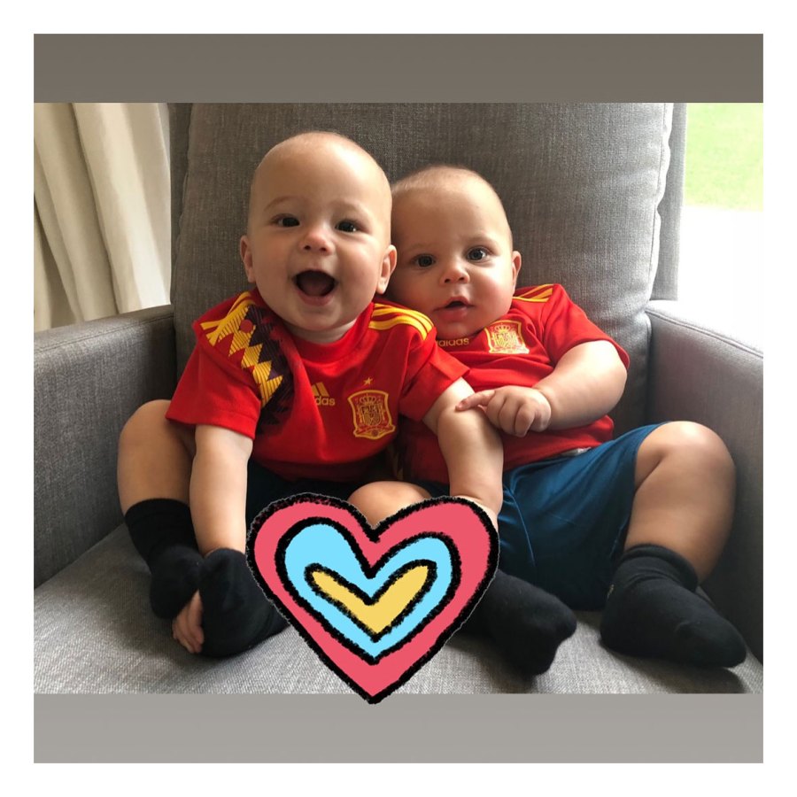 Twins In World Cup Gear Anna Kournikova Instagram Enrique Iglesias and Anna Kournikova Family Album
