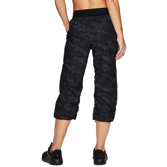 RBX Adjustable Capri Pants Have a Body-Skimming Fit
