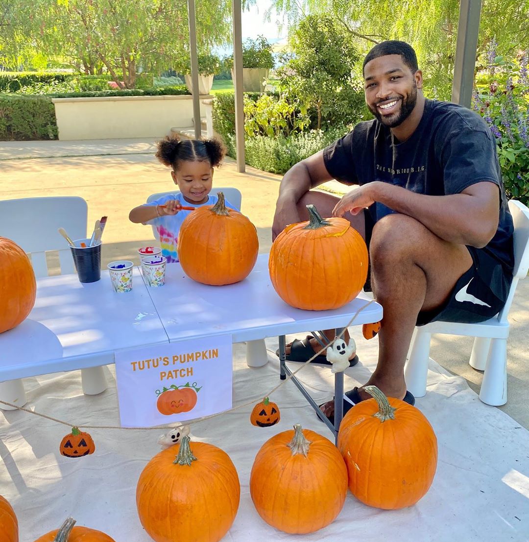 Khloe Kardashian and Tristan Thompson Paint Pumpkins With Daughter True