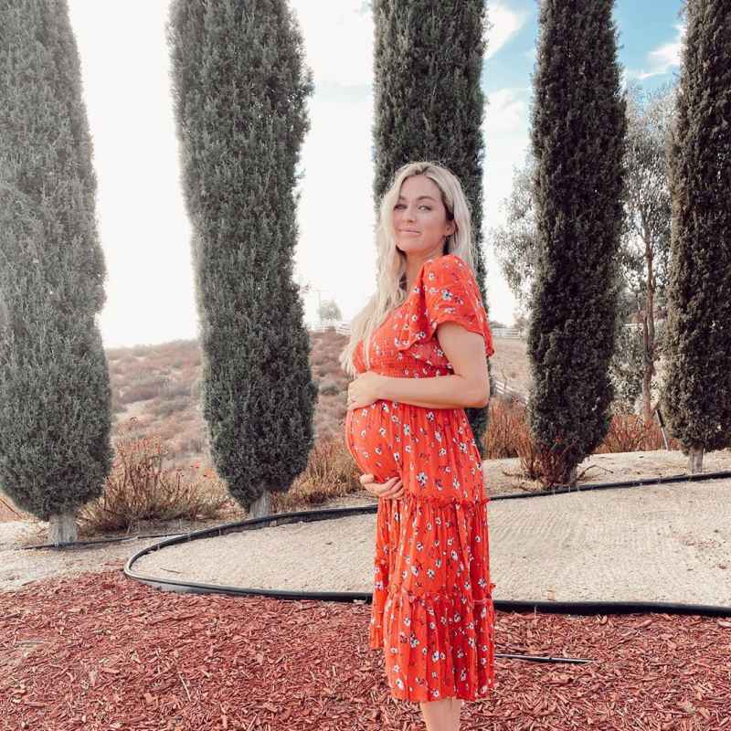 37 Weeks See Pregnant Lindsay Arnold Baby Bump Album Flower Power